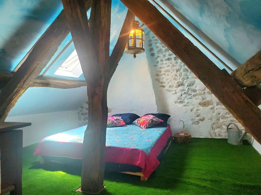 Petite Maison De Village Ygrande Eksteriør bilde